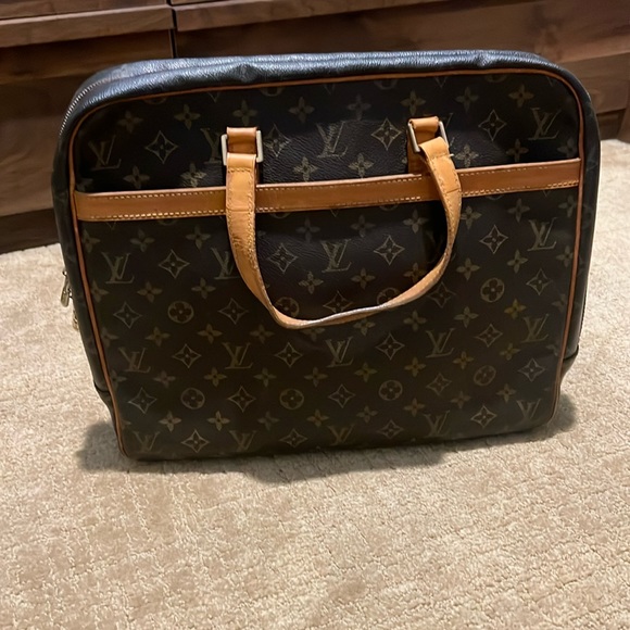 Louis Vuitton Handbags - LOUIS VUITTON Porte Documents Voyage Briefcases & Attaches.
